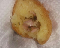 Bolinho de queijo com presunto