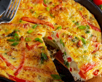 Como fazer frittata de batata e legumes: uma receita simples e leve para um jantar nutritivo