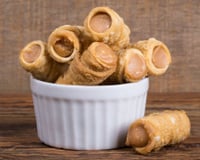 Porções de canudinho de doce de leite em pote pequeno
