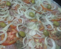 Pizza  à  portuguesa