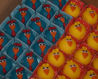 Docinhos modelados com leite ninho e leite condensado