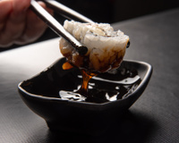 Depois que eu aprendi essa receita de molho tarê caseiro, eu nunca mais comprei pronto; receita fácil rende até 1 litro