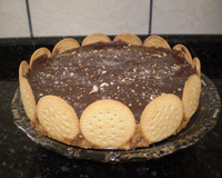 Torta de bolacha com amendoim