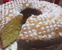 Pão-de-ló de fubá Sanclair