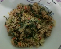 Macarrão integral ao molho de brócolis