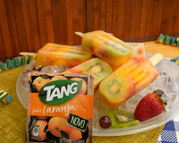 Picolé com frutas