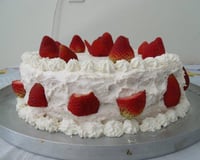 Bolo de morangos com Chantilly