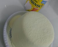 Bolo vulcão de leite ninho