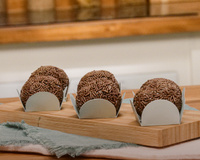 Brigadeiro recheado com sorvete