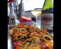 Salmão com tomate seco e alcaparras