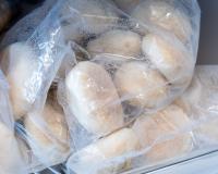 Como congelar e descongelar pão francês pra ficar fresquinho como o da última fornada da padaria