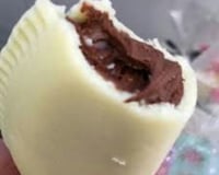 Pastel de leite em pó com creme de avelã
