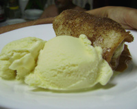 Rolinhos de banana com doce de leite