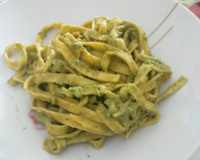 Penne ao molho pesto