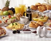 Café da manhã de hotel feito em casa e com ingredientes fáceis: veja as receitas!