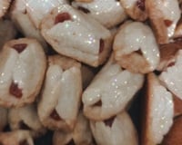 Beliscão de goiabada ( goiabinha )