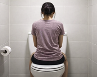 Por que os japoneses sentam ao contrário no vaso sanitário: o motivo é surpreendente, mas faz sentido