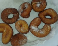 Rosquinha de leite condensado simples e fácil.