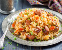 Receitas de arroz carreteiro: 20 opções deliciosas do prato típico da Região Sul do Brasil