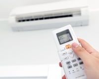 Devo configurar meu ar-condicionado no modo seco se o deixar ligado a noite toda? Descubra o segredo para manter meu quarto fresco e economizar energia!