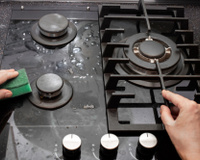 Produto caseiro infalível para limpar fogão de vidro e não deixar manchado! Veja como fazer 