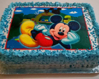 Bolo de aniversário de pêssego