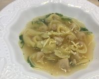 Sopa de capeletti