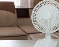 Com o verão chegando você vai precisar desse truque para manter o ventilador limpo por mais tempo