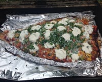 Peixe assado na grelha