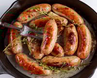 A linguiça sempre estourava na panela quando eu cozinhava, até que descobri um truque que mudou tudo