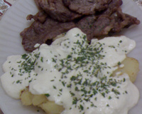 Filé aos 4 queijos com batata Sauté