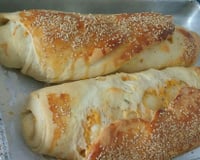 Pão caseiro recheado com presunto