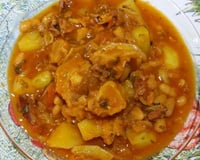 Mocotó com dobradinha, feijão branco e legumes da Vanessa