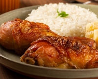 O passo essencial para deixar o frango com uma crosta crocante e dourada como nos pratos do MasterChef Brasil