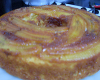 Bolo de banana caramelada