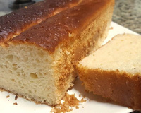 Receita INACREDITÁVEL de pão caseiro no liquidificador: é só bater tudo e colocar para assar!