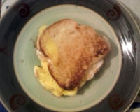 Pão com ovo - cheese egg