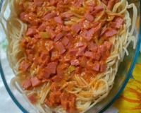 Macarrão com mortadela