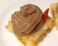 Canapé de arroz e feijão