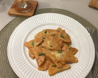 Capeletti ao molho cream cheese