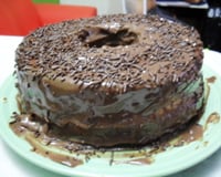 Bolo de cenoura recheado