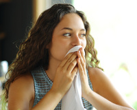 Com quantos anos você aprendeu a usar o guardanapo do jeito certo?