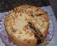 Torta de abacaxi, ameixa e coco