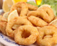 Isabel, cozinheira: "A lula frita não é empanada em farinha de trigo; ela fica crocante com farinha de grão-de-bico."