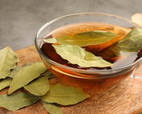 Essa folha milenar atravessou gerações por um motivo: ajuda a desinchar, regula glicose e combate os gases