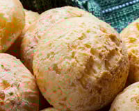 Pão de queijo fácil e delicioso