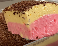 Sobremesa napolitana de travessa é a favorita dos meus filhos no Dia das Crianças: é só bater no liquidificador e levar para a geladeira