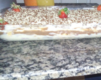 Pavê de morango com chocolate