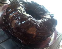 Bolo simples de chocolate