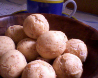 Pão de queijo frito